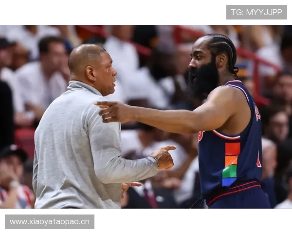 争议不断！皇马战术混乱引众怒，争冠之路究竟何去何从？